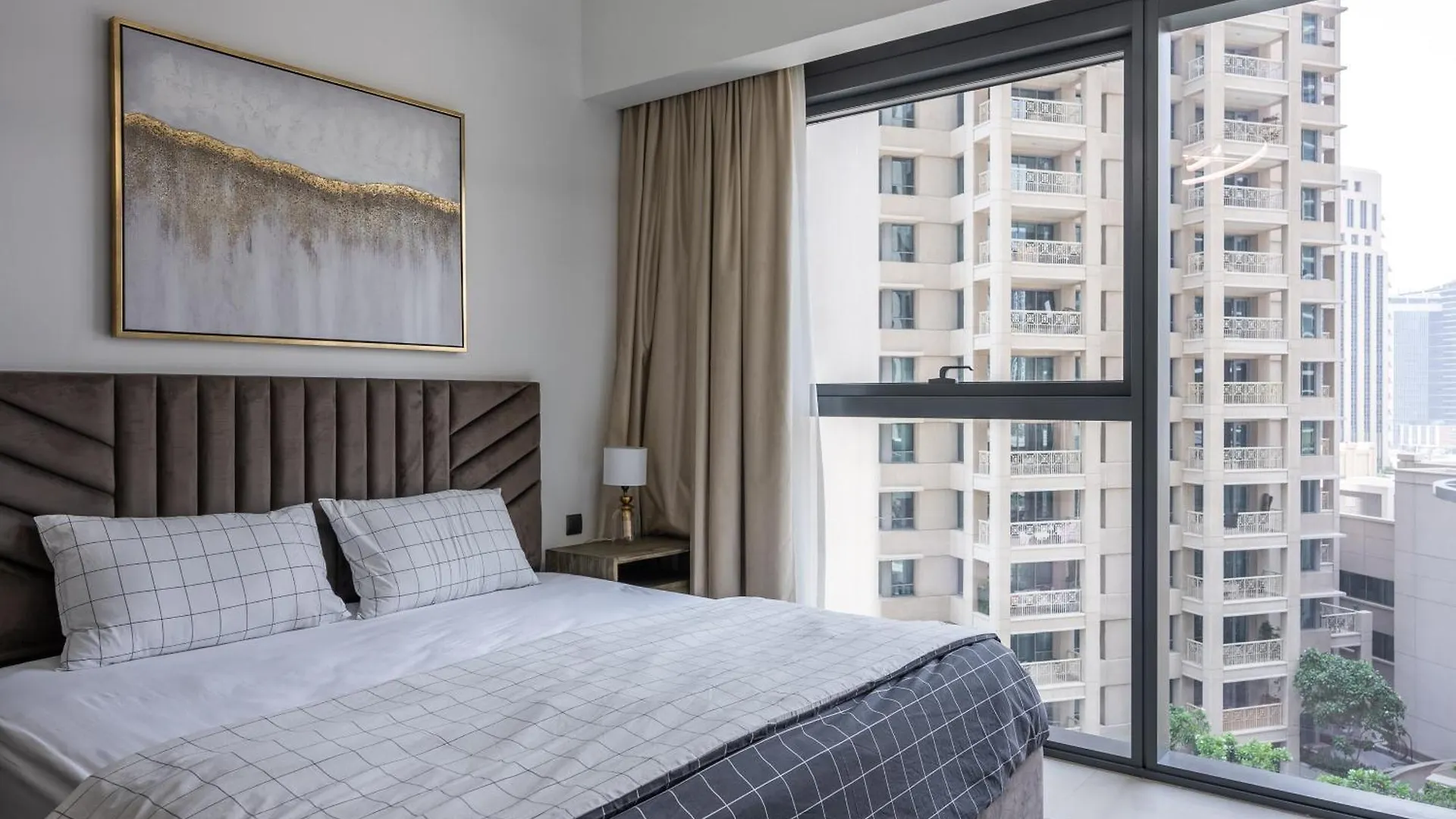 Apartment In Downtown Dubai In Act I Act II United Arab Emirates