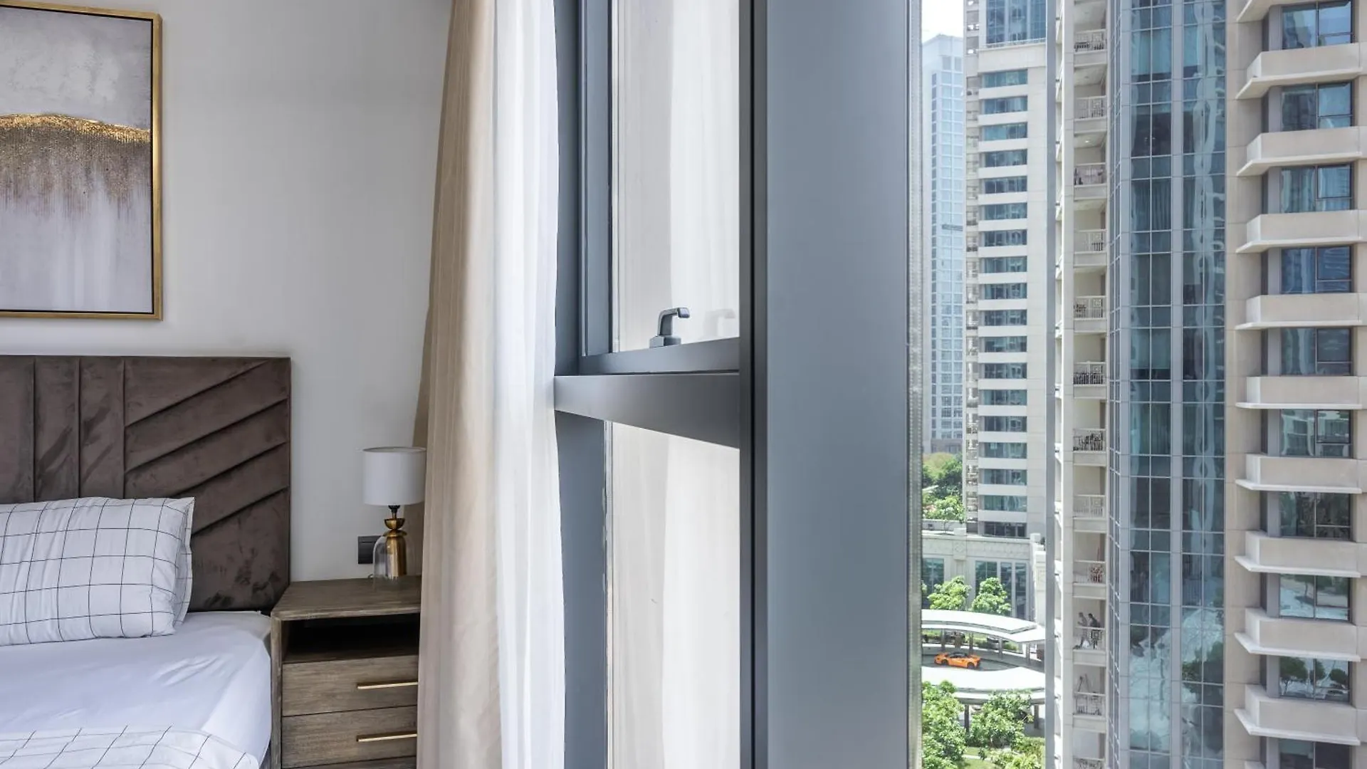 Apartment In Downtown Dubai In Act I Act II